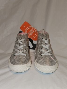 Wonder Nation Baby Girl Heart High Top Sneaker, Size 6